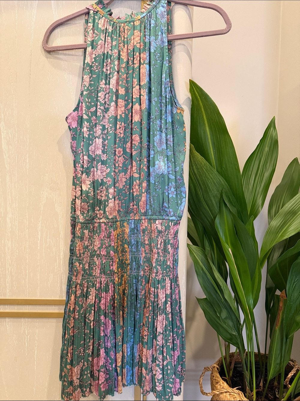 Current Air Green Floral Cara Sleeveless Pleated Mini Dress - Picture 5 of 7